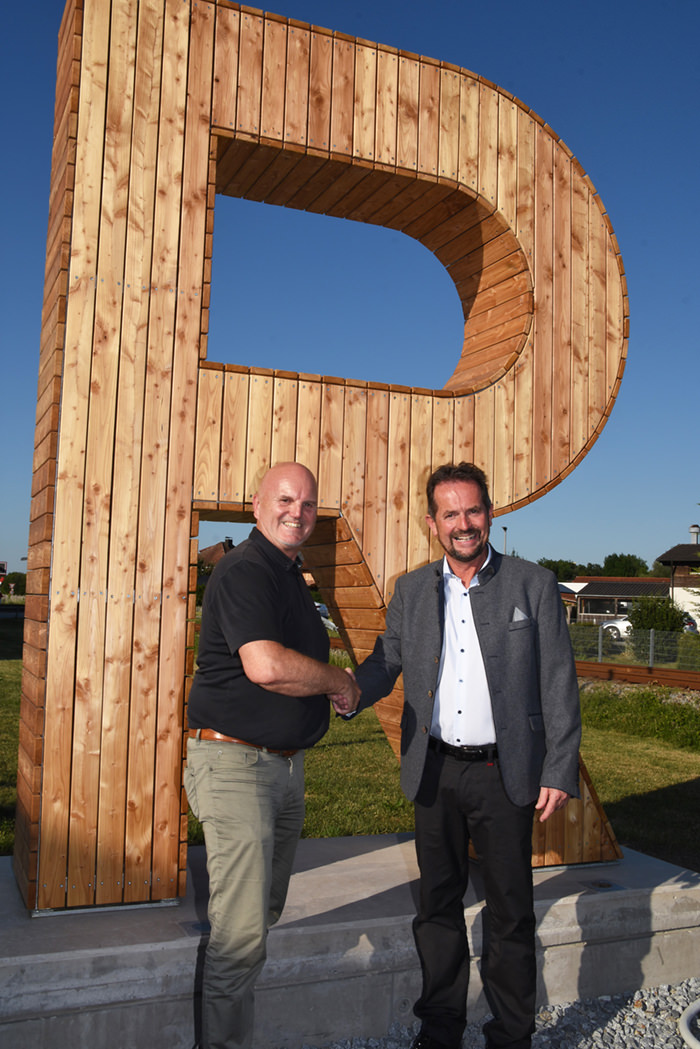 . . . mit dem scheidenden Bürgermeister Andreas Jakob | Erfolgreiche Arbeit fortsetzen . . .